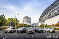 问界M7重庆媒体试驾会顺利举行